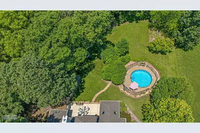 71 Long Grove Road, Yorkville, IL 60560 - Photo 2