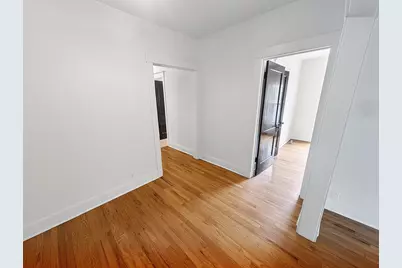 1302 W Rosemont Avenue #2, Chicago, IL 60660 - Photo 8