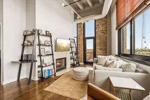 1601 W School St, Chicago, IL 60657 - Photo 14