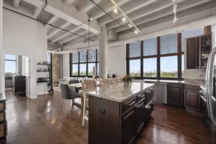 1601 W School St, Chicago, IL 60657 - Photo 2