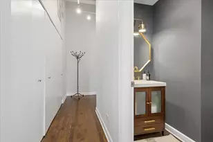 1601 W School St, Chicago, IL 60657 - Photo 24