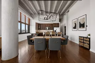 1601 W School St, Chicago, IL 60657 - Photo 12