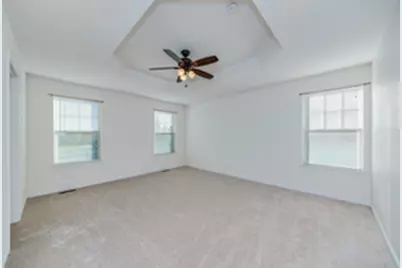 212 Commerce Street E, Aurora, IL 60504 - Photo 8