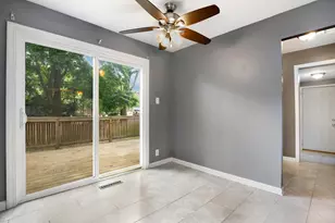 231 W 35th St, Steger, IL 60475 - Photo 6
