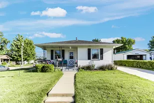357 E Florence St, Oglesby, IL 61348 - Photo 2