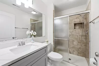 4310 Forest Glen Drive, Hoffman Estates, IL 60192 - Photo 20