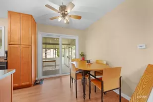 922 Capistrano Terrace, Bartlett, IL 60103 - Photo 6