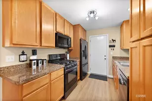 922 Capistrano Terrace, Bartlett, IL 60103 - Photo 8