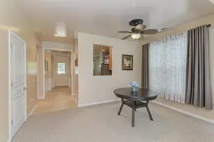 2886 Edgewater Dr, Elgin, IL 60124 - Photo 14