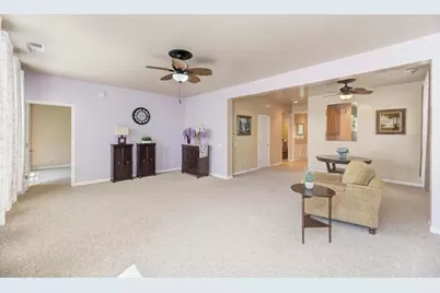 2886 Edgewater Drive, Elgin, IL 60124 - Photo 16