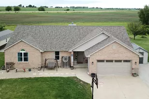 214 W 2nd Street W, Odell, IL 60460 - Photo 1