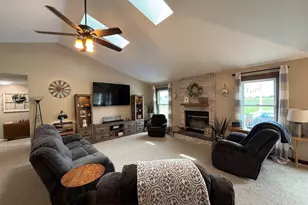 214 W 2nd Street W, Odell, IL 60460 - Photo 4