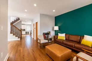 7042 W Berwyn Ave, Chicago, IL 60656 - Photo 10
