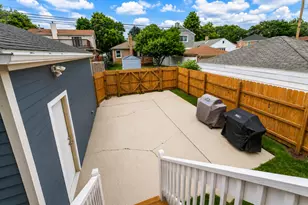 7042 W Berwyn Ave, Chicago, IL 60656 - Photo 72