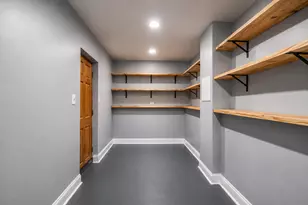 7042 W Berwyn Ave, Chicago, IL 60656 - Photo 66
