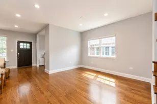 7042 W Berwyn Ave, Chicago, IL 60656 - Photo 16