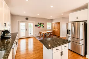 7042 W Berwyn Ave, Chicago, IL 60656 - Photo 22