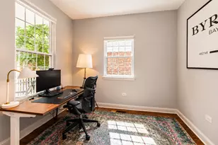 7042 W Berwyn Ave, Chicago, IL 60656 - Photo 12