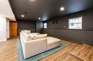 7042 W Berwyn Ave, Chicago, IL 60656 - Photo 50