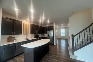 285 Lakeshore Dr, Oswego, IL 60543 - Photo 8