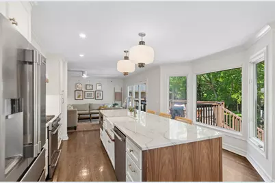 318 E Sunnyside Avenue, Libertyville, IL 60048 - Photo 6