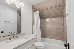 318 E Sunnyside Ave, Libertyville, IL 60048 - Photo 18