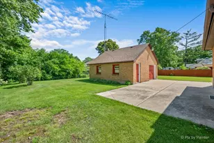 746 Parkway Ave, Elgin, IL 60120 - Photo 34