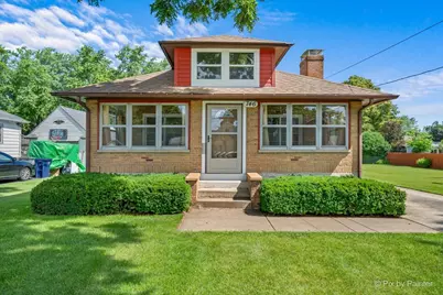 746 Parkway Avenue, Elgin, IL 60120 - Photo 1