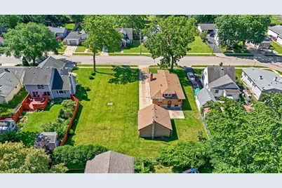 746 Parkway Avenue, Elgin, IL 60120 - Photo 40