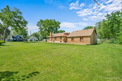 746 Parkway Avenue, Elgin, IL 60120 - Photo 30