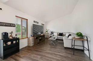 516 May St, Plano, IL 60545 - Photo 8