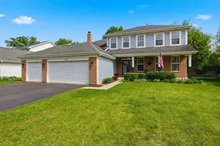 400 Willow Rd, Lakemoor, IL 60051 - Photo 1