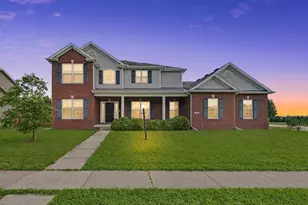 601 Silver Lake Ct, Savoy, IL 61874 - Photo 2