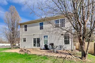 447 Talismon Ct, Crystal Lake, IL 60012 - Photo 44