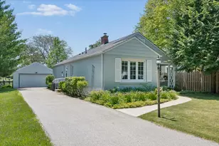 1620 Elder Ln, Northfield, IL 60093 - Photo 1