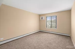 109 Gregory St, Aurora, IL 60504 - Photo 10