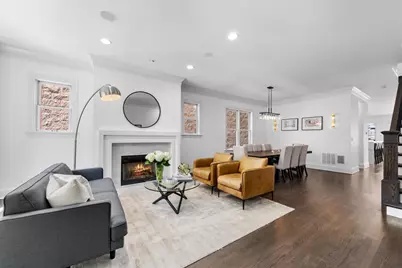 1340 W Melrose Street, Chicago, IL 60657 - Photo 2