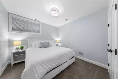 1340 W Melrose Street, Chicago, IL 60657 - Photo 22