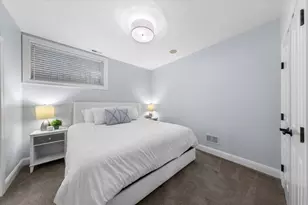 1340 W Melrose St, Chicago, IL 60657 - Photo 22