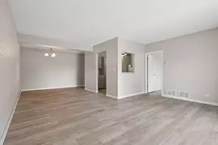 1424 Woodbridge Rd, Joliet, IL 60436 - Photo 8
