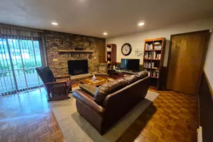 627 Shadycrest Dr, Kewanee, IL 61443 - Photo 4