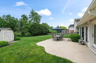 1211 W Haven Dr, Arlington Heights, IL 60005 - Photo 22