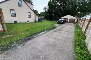 17 N Iowa Ave, Addison, IL 60101 - Photo 40