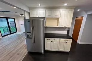 17 N Iowa Ave, Addison, IL 60101 - Photo 14