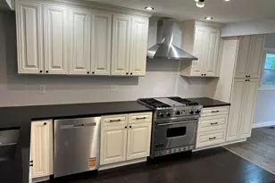 17 N Iowa Ave, Addison, IL 60101 - Photo 12