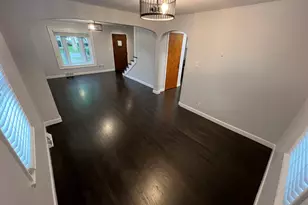 17 N Iowa Ave, Addison, IL 60101 - Photo 6
