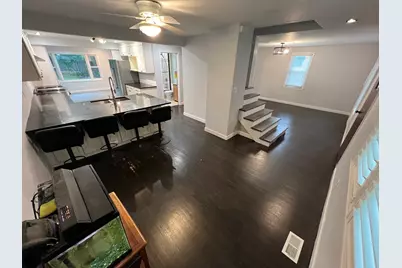 17 N Iowa Avenue, Addison, IL 60101 - Photo 8