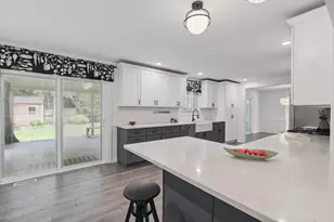 1210 Wilshire Ct, Champaign, IL 61821 - Photo 18