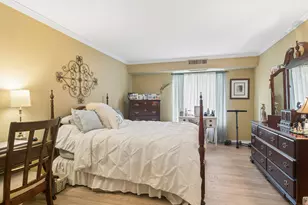 1405 E Central Rd, Arlington Heights, IL 60005 - Photo 14