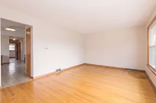7234 W Fitch Ave, Chicago, IL 60631 - Photo 2